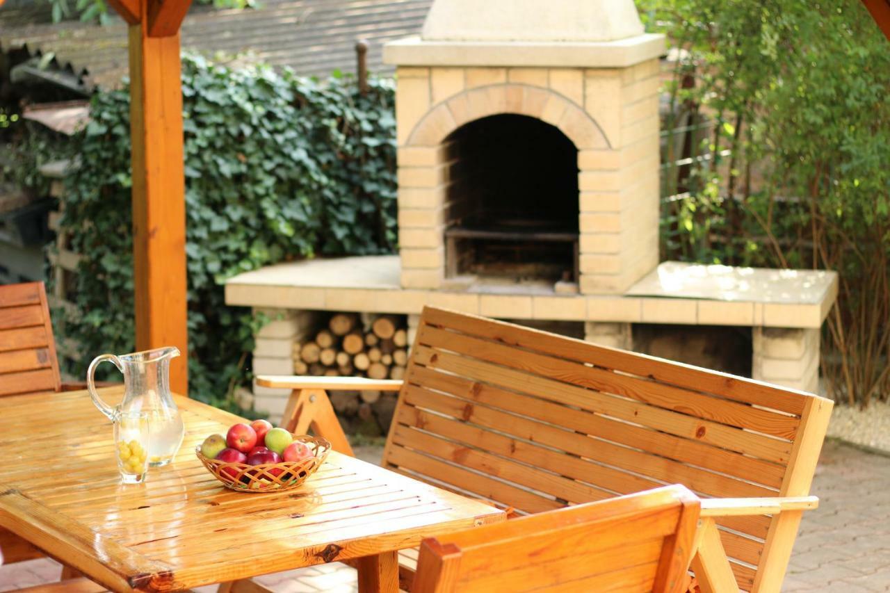 Privat Cerenica Appartement Belusa Buitenkant foto