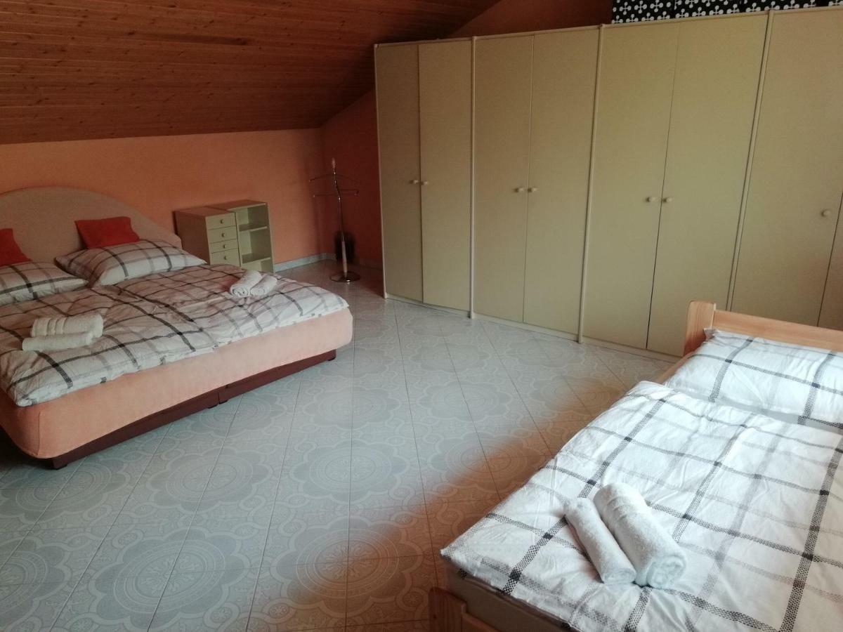 Privat Cerenica Appartement Belusa Buitenkant foto